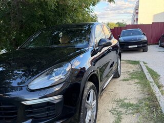 2015 Porsche Cayenne II Рестайлинг (958), чёрный, 3150000 рублей, вид 1