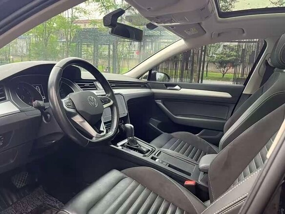 2023 Volkswagen Magotan B8 Рестайлинг, чёрный - вид 10