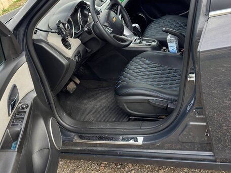 2013 Chevrolet Cruze I Рестайлинг, серый, 1100000 рублей, вид 4