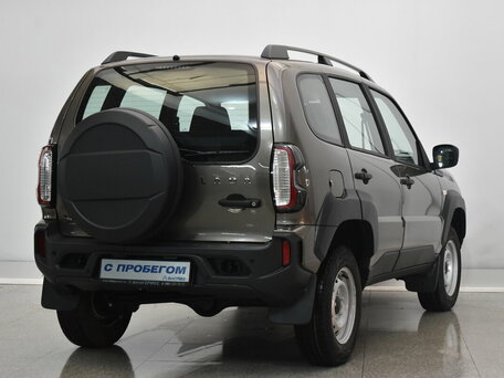 2026 Lada (ВАЗ) Niva Travel I Рестайлинг, коричневый, 1365000 рублей, вид 4