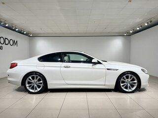 2013 BMW 6 серии 640i xDrive III (F06/F13/F12), белый, 3440000 рублей, вид 4