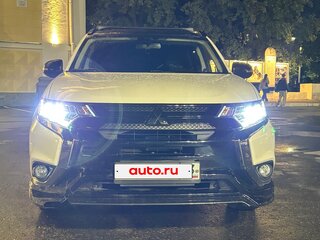 2022 Mitsubishi Outlander III Рестайлинг 3, белый, 3500000 рублей, вид 1