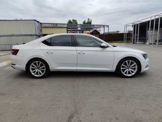 2016 Skoda Superb III, белый, 2400000 рублей, вид 5