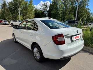 2017 Skoda Rapid I Рестайлинг, белый, 640000 рублей, вид 4