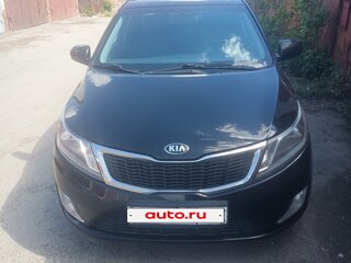2013 Kia Rio 5-speed III, чёрный, 573000 рублей, вид 1