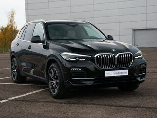 2020 BMW X5 25d IV (G05/G18), чёрный, 5990000 рублей, вид 3