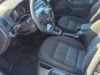 2012 Skoda Octavia II (A5) Рестайлинг, чёрный, 990000 рублей, вид 5