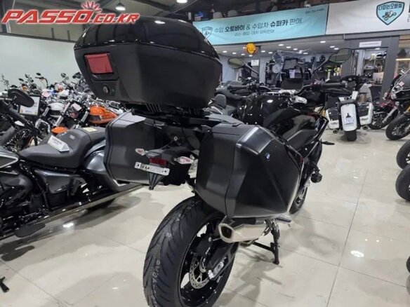 2025 BMW S 1000 XR, чёрный, 2200000 рублей - вид 4