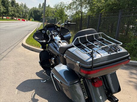 2022 Harley-Davidson Road Glide Limited, серый, 2359000 рублей, вид 4