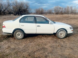 1994 Toyota Corolla VII (E100), белый, 240000 рублей, вид 2