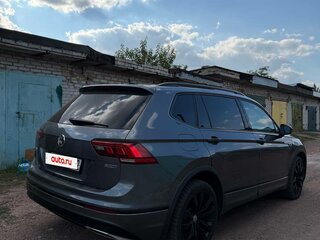 2021 Volkswagen Tiguan Allspace II, серый, 3300000 рублей, вид 3