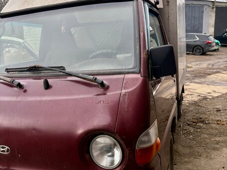 2006 Hyundai Porter, красный, 380000 рублей, вид 2
