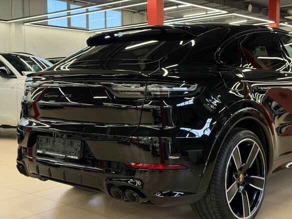 2022 Porsche Cayenne GTS Coupé III, чёрный - вид 6
