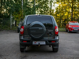 2013 Chevrolet Niva I Рестайлинг, серый, 295000 рублей, вид 4