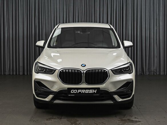 2021 BMW X1 18i sDrive II (F48) Рестайлинг, белый, 2999000 рублей - вид 2