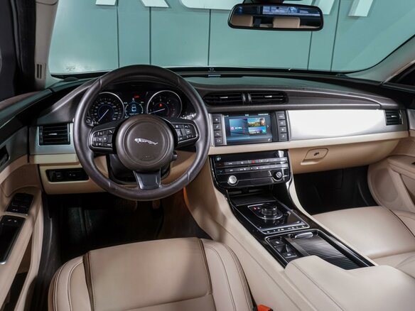 2016 Jaguar XF II, белый, 1749000 рублей - вид 5