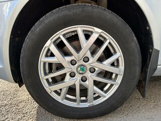 2012 Skoda Octavia II (A5) Рестайлинг, серебристый, 782317 рублей, вид 5
