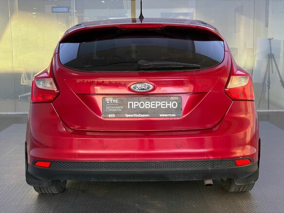 2012 Ford Focus III, красный, 829000 рублей - вид 5