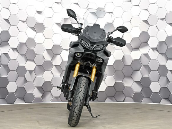 2021 Yamaha MT-09 Tracer (FJ-09), зелёный, 1299000 рублей - вид 4