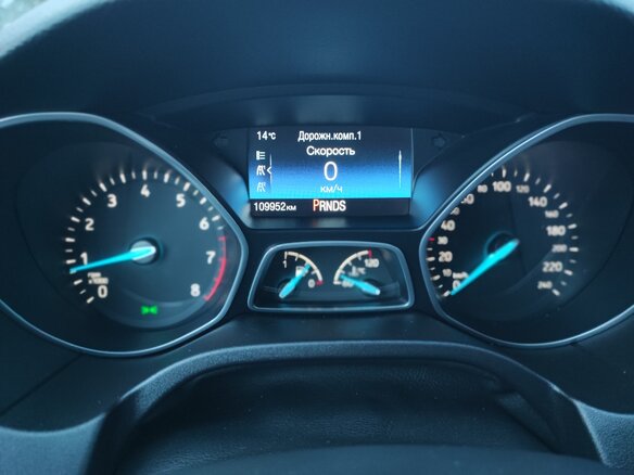 2016 Ford Focus III Рестайлинг, серебристый, 1050000 рублей - вид 13
