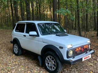 2014 Lada (ВАЗ) 2121 (4x4) I Рестайлинг, белый, 850000 рублей, вид 3