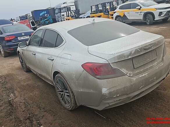 2019 Genesis G70 I, белый, 1706800 рублей - вид 3