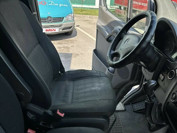 2013 Mercedes-Benz Sprinter, серый, 2550000 рублей - вид 9