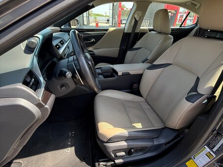 2019 Lexus ES 350 VII, серый, 3500000 рублей, вид 5