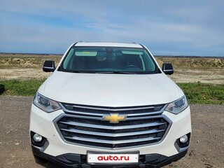 2020 Chevrolet Traverse II, белый, 3450000 рублей, вид 1