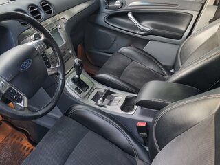 2008 Ford S-MAX I, серебристый, 850000 рублей, вид 3