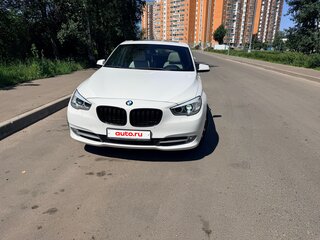 2012 BMW 5 серии Gran Turismo 535i xDrive VI (F10/F11/F07), белый, 1950000 рублей, вид 1