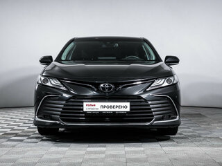 2023 Toyota Camry VIII (XV70) Рестайлинг, чёрный, 3619000 рублей, вид 2