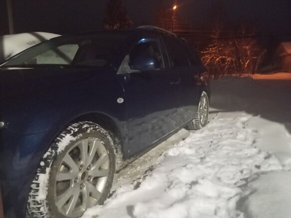 2005 Mazda 6 I (GG) Рестайлинг, синий, 370000 рублей - вид 2
