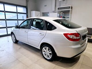 2025 Lada (ВАЗ) Granta I Рестайлинг, серебристый, 1181500 рублей, вид 2