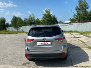 2014 Toyota Highlander III (XU50), серебристый, 2600000 рублей, вид 5