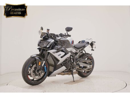 2025 BMW M 1000 R, серебристый, 2900000 рублей, вид 4