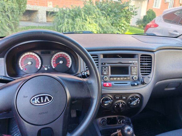 2011 Kia Rio II Рестайлинг, оранжевый, 490000 рублей - вид 20