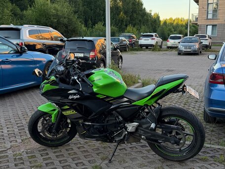 2018 Kawasaki Ninja 650, зелёный, 690000 рублей, вид 3