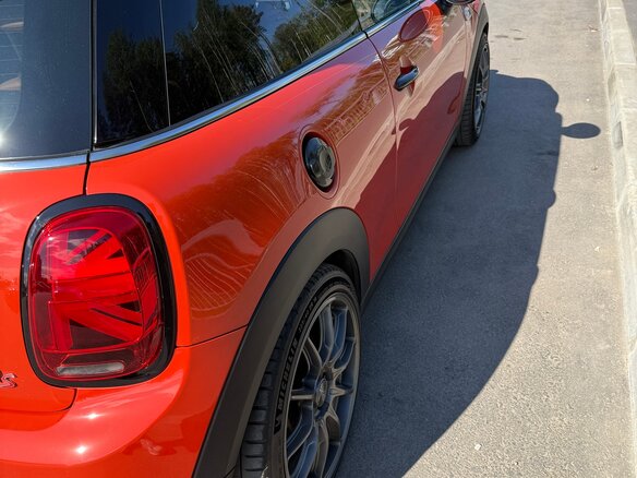 2019 Mini Hatch Cooper S III (F55/F56) Рестайлинг, оранжевый, 3050000 рублей - вид 6