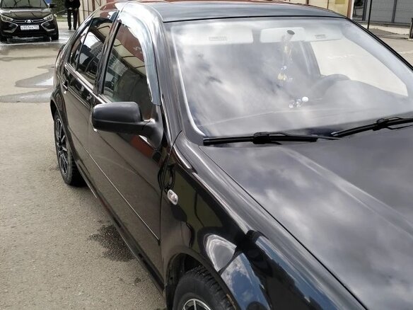 2001 Volkswagen Jetta IV, чёрный, 380000 рублей - вид 3