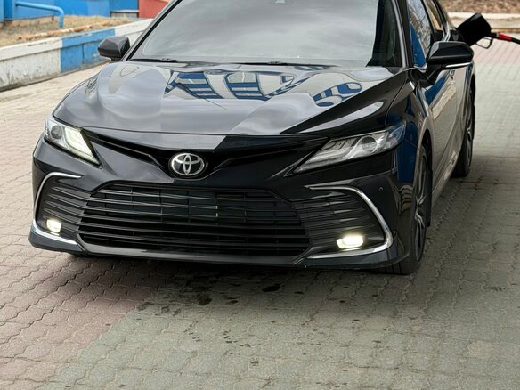 2023 Toyota Camry VIII (XV70) Рестайлинг, чёрный, 3500000 рублей