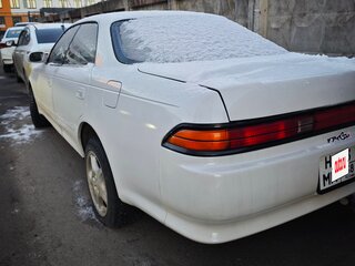 1993 Toyota Mark II VII (X90), белый, 350000 рублей, вид 4