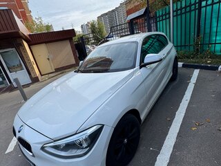 2012 BMW 1 серии 116i II (F20/F21), белый, 1000000 рублей, вид 1