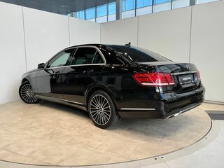 2015 Mercedes-Benz E-Класс 250 IV (W212, S212, C207) Рестайлинг, чёрный, 1990000 рублей, вид 3