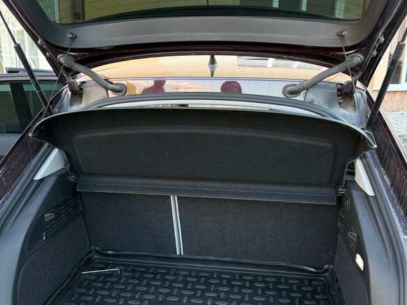 2012 Audi A1 I (8X), пурпурный, 1000000 рублей - вид 10