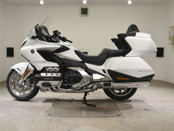 2026 Honda GL 1800 Gold Wing, белый, 2990000 рублей - вид 9