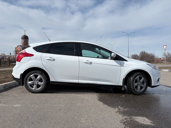2015 Ford Focus III, белый, 750000 рублей - вид 5