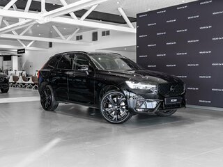 2026 Volvo XC60 II Рестайлинг 2, чёрный, 9900000 рублей, вид 3