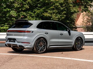 2024 Porsche Cayenne Turbo E-Hybrid III Рестайлинг, серый, 21800000 рублей, вид 4