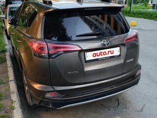 2015 Toyota RAV4 IV (XA40) Рестайлинг, коричневый, 1995000 рублей, вид 3